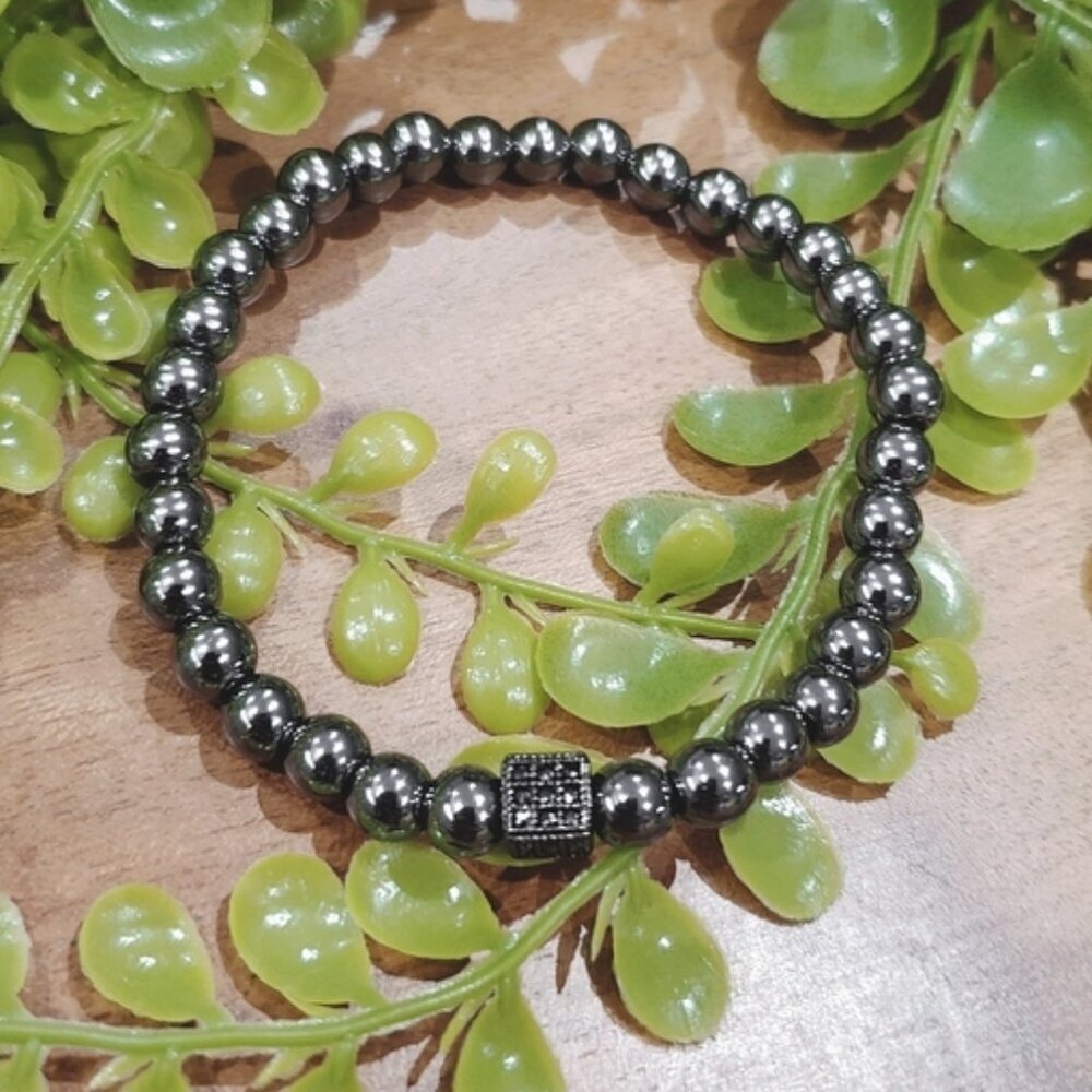 2/$20-Metallic beaded bracelet- New